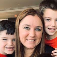 Cheryl Stillwell's Instagram, Twitter & Facebook