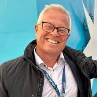 Peter Groth's Instagram, Twitter & Facebook