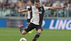 Last month transfer expert fabrizio romano revealed that the midfielder would be put up for sale this summer by juventus and interestingly a return to the emirates stadium could be on the cards. Rival Arsenal Tertarik Tampung Aaron Ramsey
