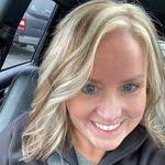 Lisa Leck's Instagram, Twitter & Facebook