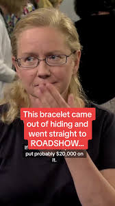 Replying to @Robyn Sherman we hope this guest leaned into the  #romantacizeyourlife trend and is now wearing this bracelet to take out the  trash 💁‍♀️ #antiquesroadshow #antiquejewelry ...