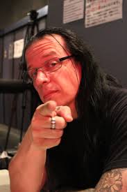 Paul Allender's Instagram, Twitter & Facebook