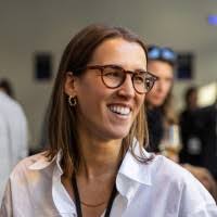 300+ "Stephanie Luna 🏳️‍🌈" profiles