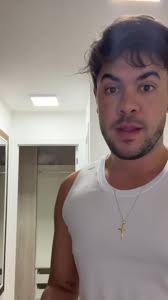 Álvaro É O Cachorro