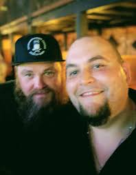 gordongram get out of my kitchen at @pinkysbyvanderpump and my bar, you  have your own! Which I'll be visiting soon, don't you worry! 😹