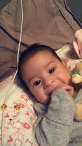 Big girl got her breathing tube out today💕👶🏻 and is laying with  momma💕😘👶🏻😌😴 . Today is a good day for us!