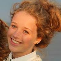 Emily Crilly's Instagram, Twitter & Facebook