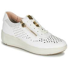 Il pellame, il cuoio e ogni altro materiale utilizzato per produrre le nostre scarpe da donna attraversa un'attenta selezione per essere poi lavorato dai nostri artigiani. Scarpe Donna Grande Scelta Di Scarpe Donna Consegna Gratuita Spartoo It