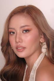 Gorgeous Maria Ricca for her graduation today✨🌷 Makeup by Zeea HairWorks  by Ed Mark . . . . . . #makeupbyzeea #southbasedmakeupartist #tagaytayhmua  #tagaytaymakeupartist #cavitemakeupartist #makeupartistcavite  #manilamakeupartist #makeupartistmanila ...