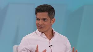 8 2021, updated 4:21 p.m. Star Of The Good Doctor Nicholas Gonzalez Visits The Doctors Parents Use Do Not Touch Tags For Babies Happy Healthy Smoothies Young Mom S Foot Pain Turns Out To Be Cancer Robin Mcgraw