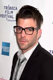Zachary Quinto Erstaunliche Frisuren Haar Frisuren Manner Frisur Ideen Manner