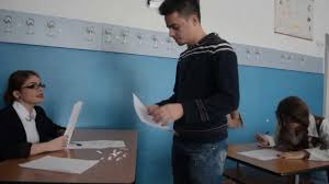 Examenul de bacalaureat 2018 ia startul astăzi cu proba orală la limba română. Simulare Proba Orala Bacalaureat Youtube