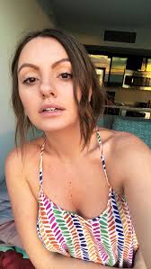 Scarlet Wilson Adli Kullanicinin Alexandra Stan Panosundaki Pin
