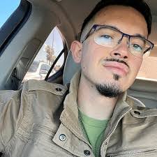 Andrew Flohr's Instagram, Twitter & Facebook