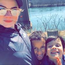 Elizabeth Mullarkey's Instagram, Twitter & Facebook