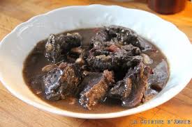 Recette Boeuf Bourguignon La Cuisine Familiale Un Plat Une Recette Recettes De Cuisine Recette Boeuf Bourguignon Recette Boeuf