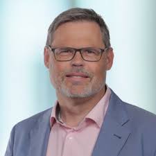 How to Write Polite and Respectful Emails as an Executive