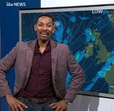 He was hanging around outside a friend's shop in the tough st paul's area of bristol when an argument over drugs broke out between two strangers, and one of them produced the blade. Itv News Weatherman Des Coleman S Emotional Thank You To Fans After Life Saving Op Shock Birmingham Live