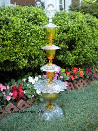 Good Memories Cafe Garden Totems Glass Garden Art Garden Totems Garden Art