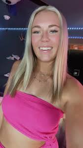 Lainey Wilson with momma 🤍