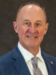 Lester C. Snyder III