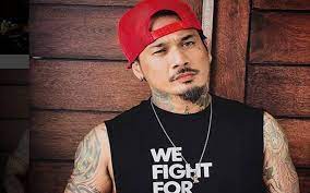 Begini penjelasan dari penyidik atas status tersangka drummer superman is dead (sid) itu dalam kasus 'idi kacung who'. Terancam 6 Tahun Penjara Berikut Fakta Penahanan Jerinx Sid Terkait Kasus Idi Kacung Who Kabar24 Bisnis Com