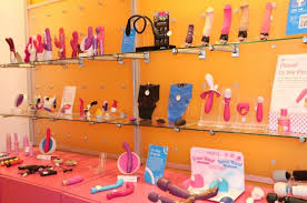 Bu rakam elbette daha fazla olabilir ancak başlangıç için sizleri tatmin edecek olan rakam bu civarlar da geziyor. Sex Shop Acmayi Dusunenlere 5 Tavsiye Mahrem Shop Sex Shop
