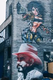 pin van valerie denet op street art