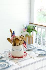 In the center of the drum is a pan covered with red paper and covered with. Easy Patriotic Table Setting Idea For A 4th Of July Party