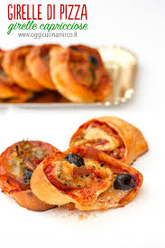 Sia la pasta pizza sia la pasta sfoglia si trovano comunemente in tutti i banco frigo dei supermercati! Girelle Di Pizza Last Minute Girelle Capricciose Oggicucinamirco