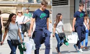 A brother of john sr named stephen entered (to be confirmed), his wife unknown, and the. John Stones Altura Peso Medidas Namorada Biografia Outros Fatos