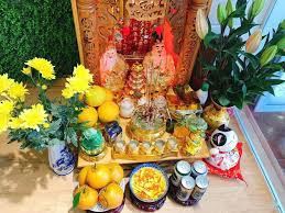 Văn khấn gia tiên mùng 1 và ngày rằm âm lịch hàng tháng được sử dụng khi con cháu muốn thể hiện lòng thành kính với ông bà tổ tiên và thần linh, táo quân. Cung Tháº§n Tai Ngay Mung 1 Táº¿t Nhá»› Ä'áº·t Len Ban Thá» Thá»© Nay Ä'á»ƒ Tháº§n Tai Æ°ng Long Phat Li Xi Cáº£ NÄƒm