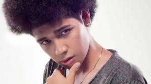 Novedosa propuesta de Aaron Qüinto