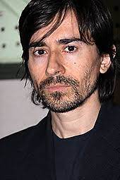 Matteo carati (alessio boni) in una scena del film. Luigi Lo Cascio Wikipedia