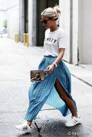 Bureau, soirée, look vintage etc, on portera plutôt des talons, soit en version escarpins. Jupe Longue Je Mets Quoi Comme Chaussures Run Baby Run