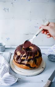 Wenn sie mal für jemanden einen kuchen backen möchten, aber kein backbuch oder die rezeptschachtel zur hand haben, können sie dieses. Rezept Fur Zebrakuchen Gugelhupf Zucker Zimt Und Liebe