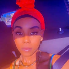 Mavis Harris (@MavisMelvis)