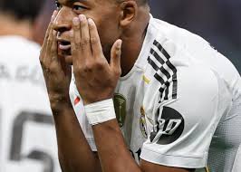 Sikat Mallorca 2-1, Real Madrid Terus Tempel Barcelona