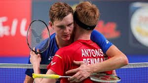 Bagi seorang pebulutangkis, raket jelas merupakan elemen yang sangat vital. Viktor Axelsen Memenangi Pertarungan Bersejarah Di Denmark Open 2019 Jpnn Com