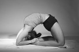 Jul 24, 2019 · sciatica pain is a sharp, throbbing, or burning sensation that shoots or radiates down the leg, often on only one side of the body. Kapotasana Fot Marek Los Yoga Monika Kailani Www Being Ali Flickr