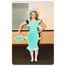 Deux idées inspirantes et faciles à réaliser par thejoyoffashionblog. Top 10 De Costumes Faciles Pour Les Mamans Pour La Soiree D Halloween Je Suis Une Maman