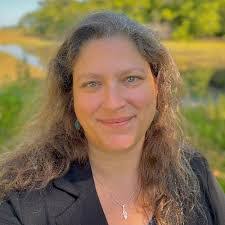 Miranda Mcmanus's Instagram, Twitter & Facebook