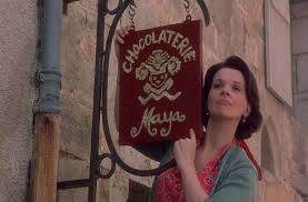 Review Chocolat A Charming Feel Good Movie The Silver Chocolate Movie Chocolat Movie Movies