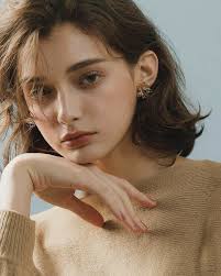 How To Taking Your Best Selfie You Can Pretty Easily Learn How To Take A Good Selfie Short Hair Styles Beauty Beauty Girl