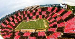 Georgia Bulldogs Fans Plan To Checker Neyland Stadium In Red