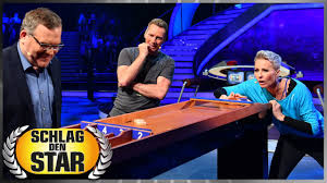 Milski war zu langsam und zietlow konnte die show für sich entscheiden. Jakkolo Sonja Zietlow Vs Jurgen Milski Spiel 7 Schlag Den Star Youtube