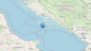 La scossa di terremoto è stata avvertita a roma e a napoli. Asegm8i7foj2wm
