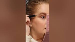 LOOK At This SHAPE! #howtobearedhead #eyebrows