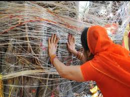 Vat Savitri Vrat Date Importance Significance Of Vat Vriksh Puja Vat Savitri  Vrat : वट सावित्री व्रत पर क्यों होती है वट वृक्ष की पूजा, जानें धार्मिक  महत्व, एस्ट्रोलॉजी न्यूज़ ...