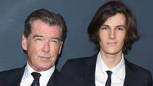 Par alexandre marain 6 janvier 2020. Pierce Brosnan Writes An Emotional Letter For His Son S Achievement From The Stage